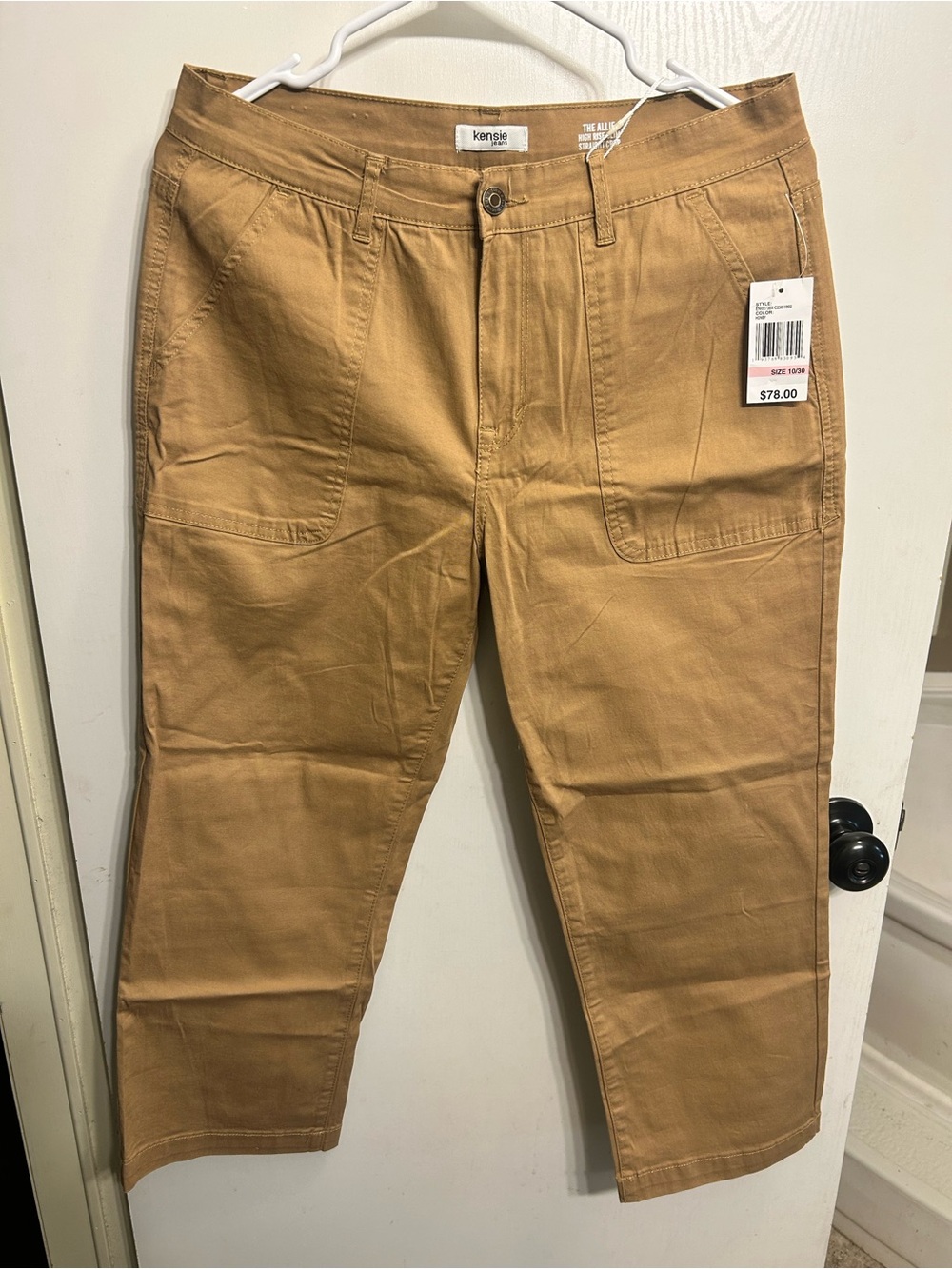Kensie Ankle Cropped Utility Pants in Camel